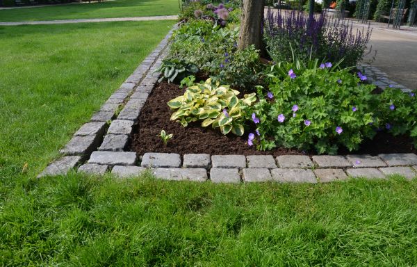 Stone Edging Installation in Rockwall