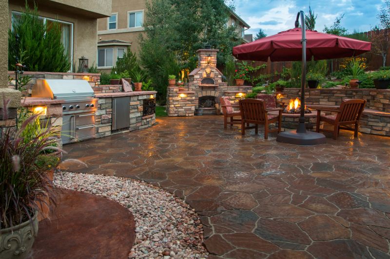 Outdoor Masonry Hardscapes